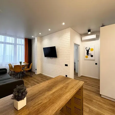 Kamanina Lux *